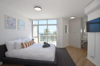 To Let 2 Bedroom Property for Rent in Dolphin Beach Western Cape